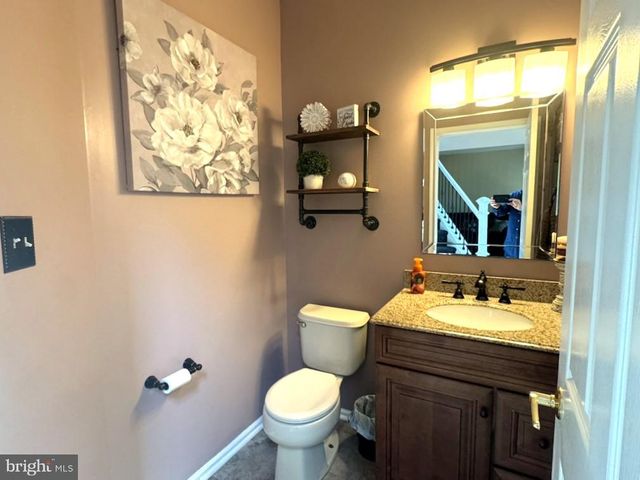 628 STOCKTON DR, Williamstown, NJ 08094