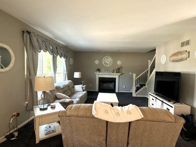 628 STOCKTON DR, Williamstown, NJ 08094