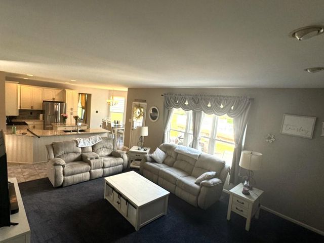 628 STOCKTON DR, Williamstown, NJ 08094