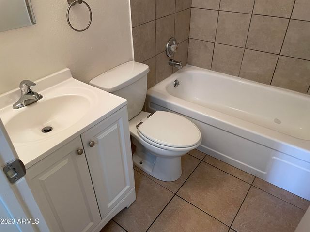 1349 E SAHUARO Drive 1, Phoenix, AZ 85020