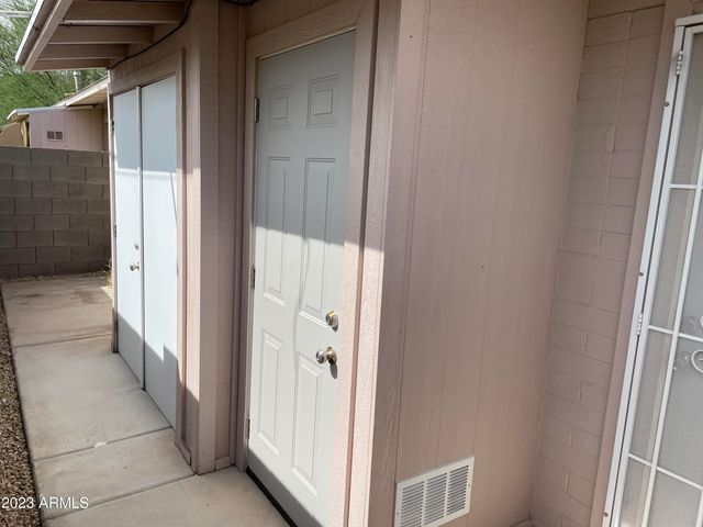 1349 E SAHUARO Drive 1, Phoenix, AZ 85020