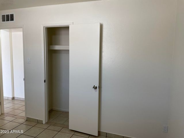 1349 E SAHUARO Drive 1, Phoenix, AZ 85020