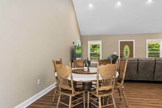 121 Lanier Private Ln, Pulaski, TN 38478