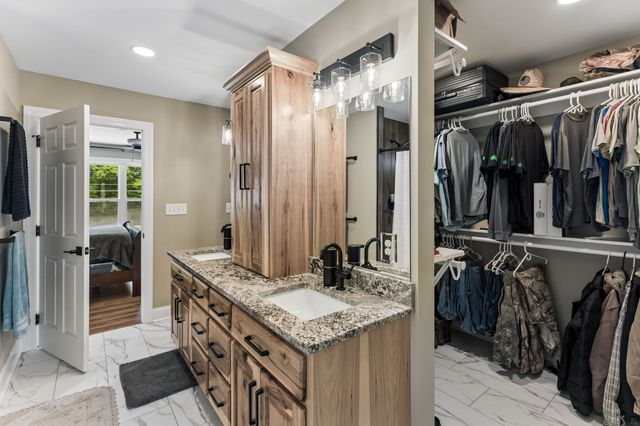 121 Lanier Private Ln, Pulaski, TN 38478