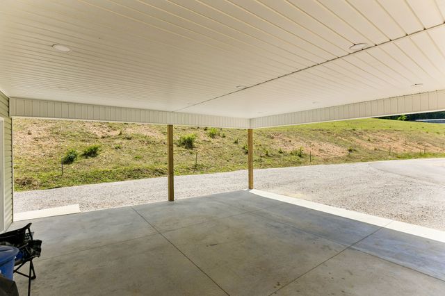 121 Lanier Private Ln, Pulaski, TN 38478