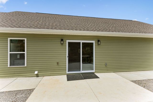 121 Lanier Private Ln, Pulaski, TN 38478