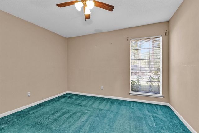 2202 Harlow Lane, Huntsville, TX 77320