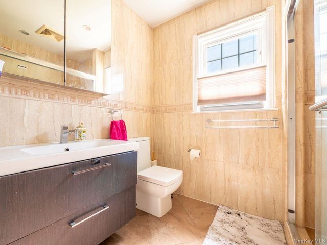 295 Ivy Avenue, Westbury, NY 11590