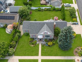 295 Ivy Avenue, Westbury, NY 11590