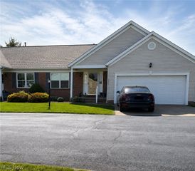 7047 Harvey Avenue NW 8, North Canton, OH 44720