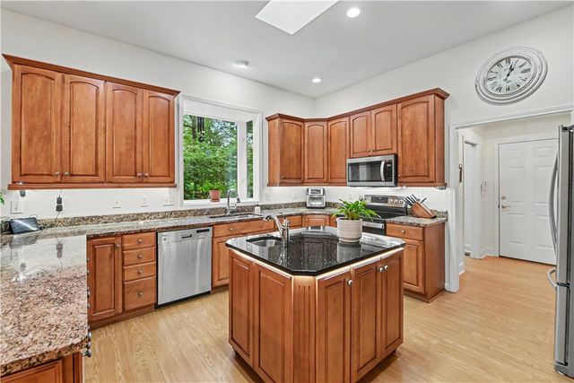 34 Calm Sea Drive, Salem, SC 29676
