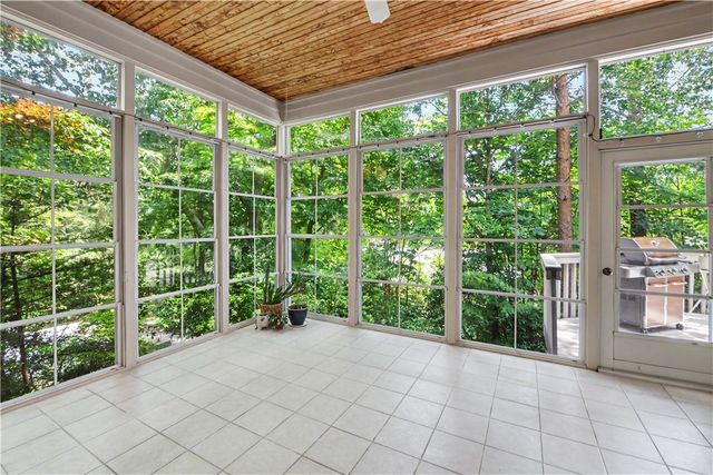 34 Calm Sea Drive, Salem, SC 29676