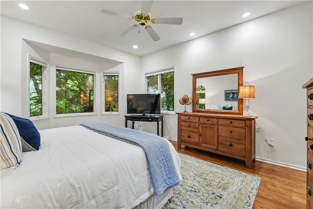 34 Calm Sea Drive, Salem, SC 29676