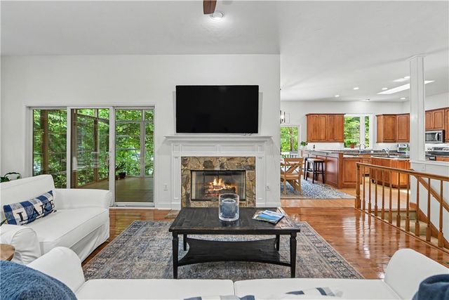 34 Calm Sea Drive, Salem, SC 29676