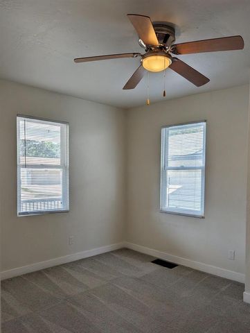 1718 E JOHN STREET, Appleton, WI 54915