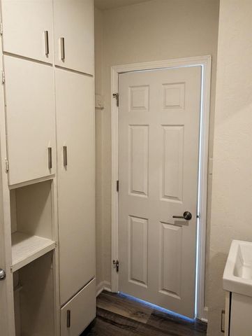 1718 E JOHN STREET, Appleton, WI 54915