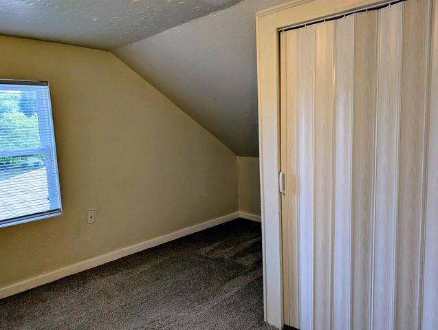 1718 E JOHN STREET, Appleton, WI 54915