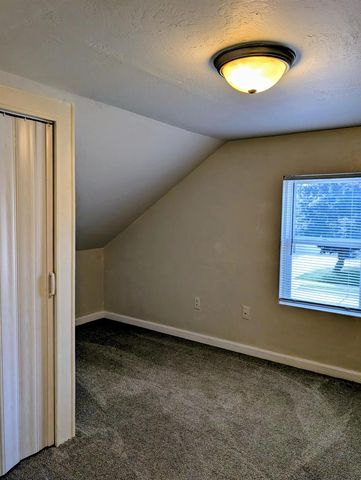1718 E JOHN STREET, Appleton, WI 54915