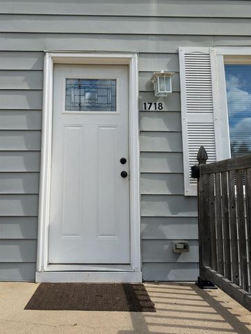 1718 E JOHN STREET, Appleton, WI 54915