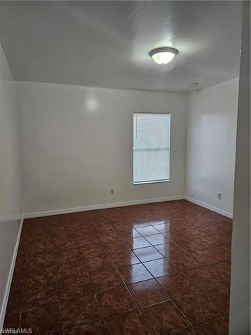 2511 Sunniland BLVD, Lehigh Acres, FL 33971