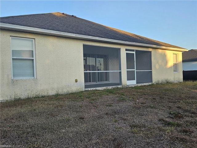 2511 Sunniland BLVD, Lehigh Acres, FL 33971