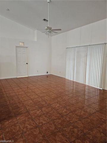 2511 Sunniland BLVD, Lehigh Acres, FL 33971
