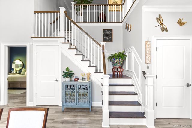 89 Jims Trail, Bayport, NY 11705