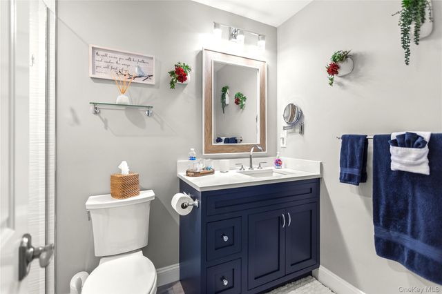 89 Jims Trail, Bayport, NY 11705