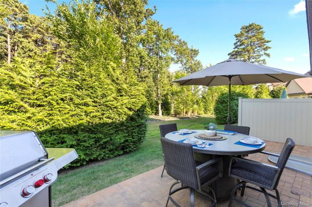 89 Jims Trail, Bayport, NY 11705