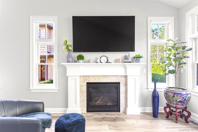 89 Jims Trail, Bayport, NY 11705