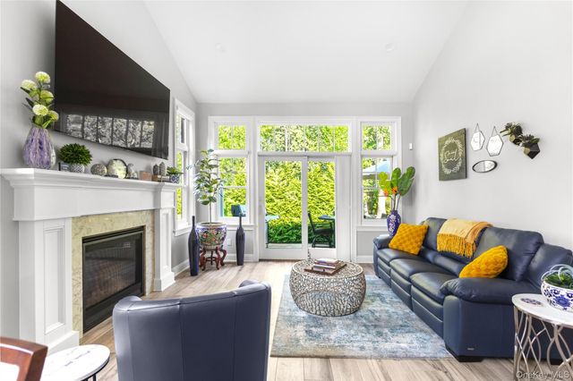 89 Jims Trail, Bayport, NY 11705