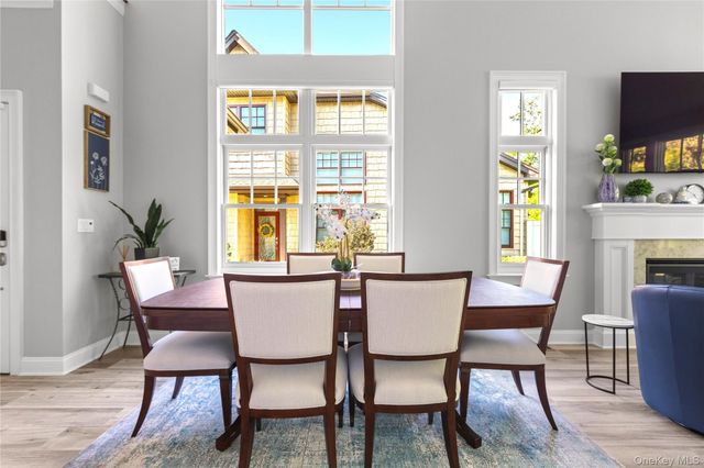 89 Jims Trail, Bayport, NY 11705