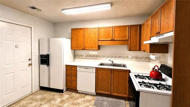 6365 Wedgeview Drive, Tucker, GA 30084