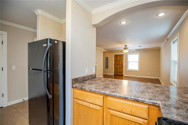 2011 Karrington Ridge E, Springdale, AR 72762
