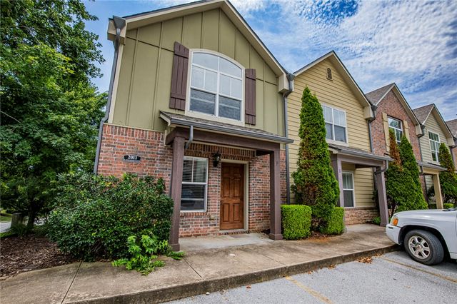2011 Karrington Ridge E, Springdale, AR 72762