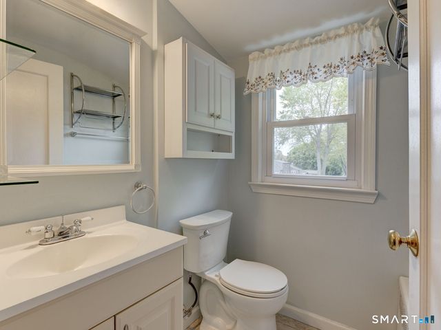 123 Bretton Road, Manchester, CT 06042