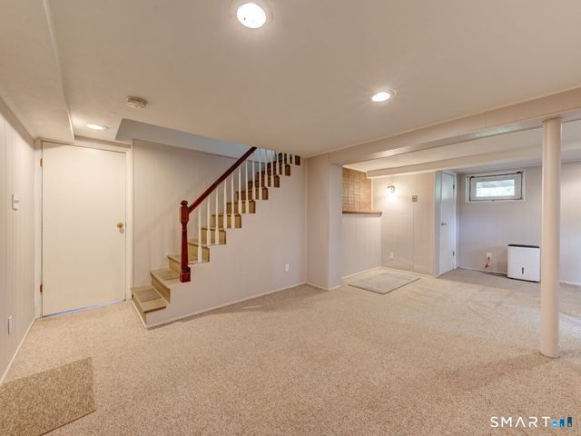 123 Bretton Road, Manchester, CT 06042