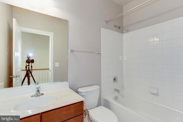 43374 OLD RYAN RD, Ashburn, VA 20148