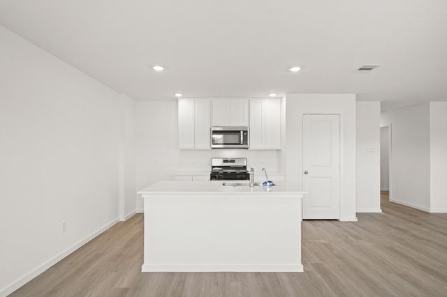 641 Iron Horse Drive, Conroe, TX 77303