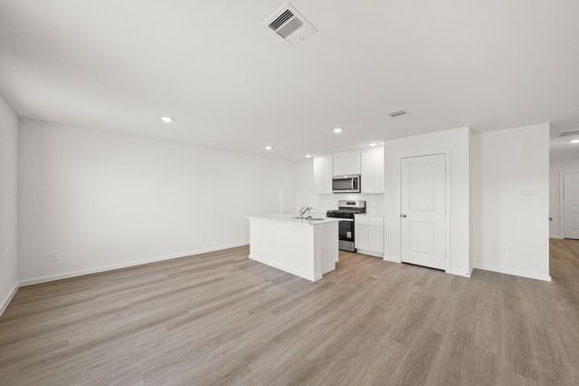 641 Iron Horse Drive, Conroe, TX 77303