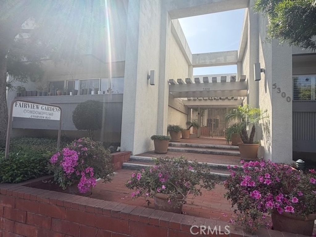 5300 Fairview, Los Angeles, CA 90056