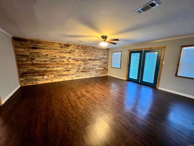 212 Brent Street, Dumas, AR 71639