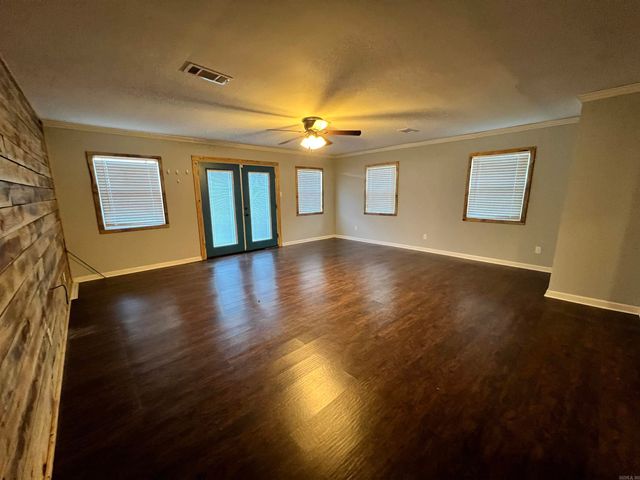 212 Brent Street, Dumas, AR 71639