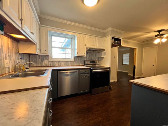 212 Brent Street, Dumas, AR 71639