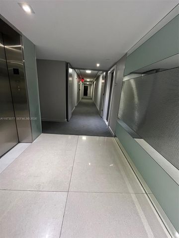 20301 W Country Club Dr 625, Aventura, FL 33180