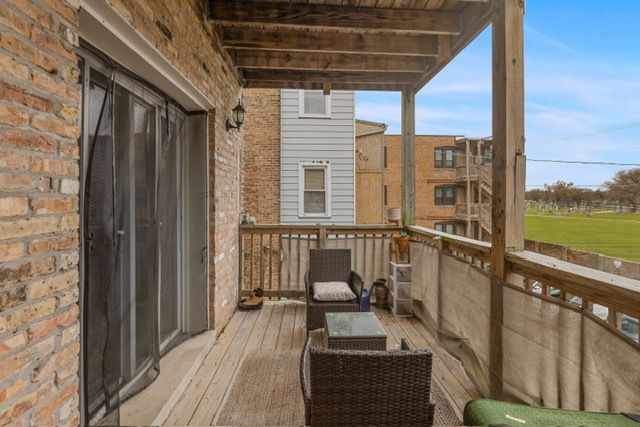 1628 W Juneway Terrace 2W, Chicago, IL 60626