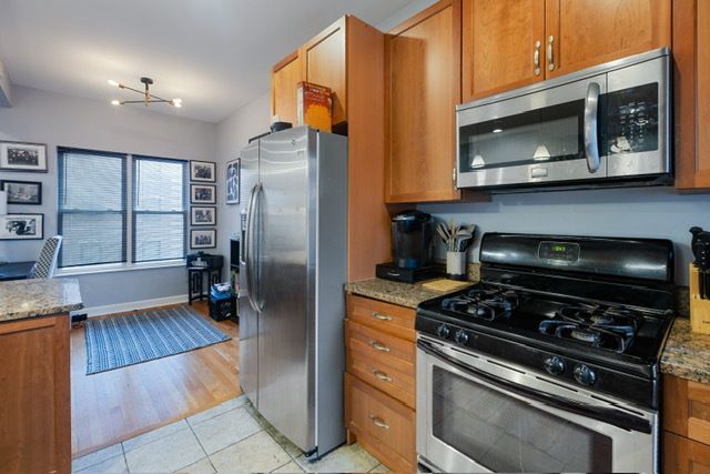 1628 W Juneway Terrace 2W, Chicago, IL 60626