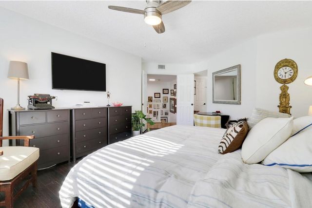 293 Seabreeze Circle, Jupiter, FL 33477