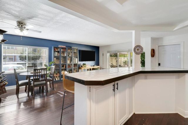 293 Seabreeze Circle, Jupiter, FL 33477