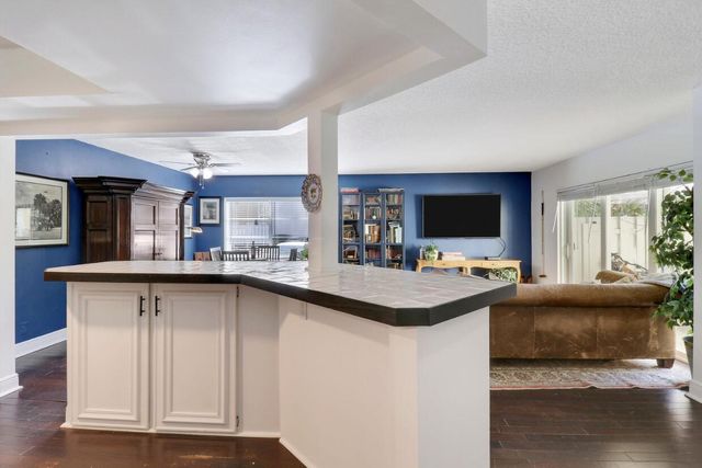 293 Seabreeze Circle, Jupiter, FL 33477